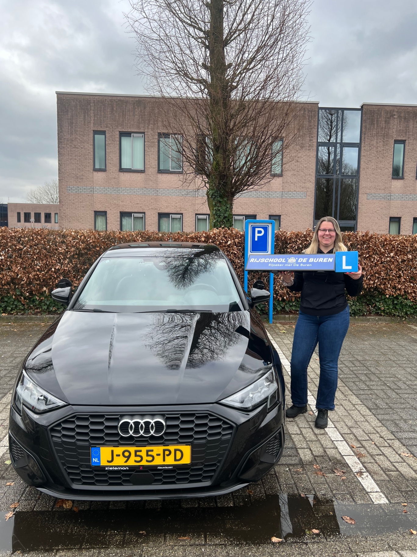 Geslaagde leerling van Rijschool De Buren — Geslaagd in Amersfoort